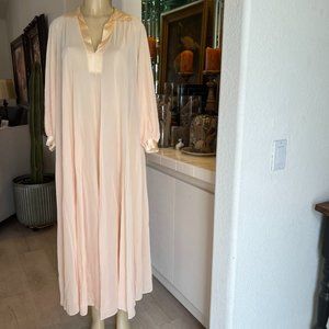 vintage Claire Sandra by Lucie Ann  Night Gown